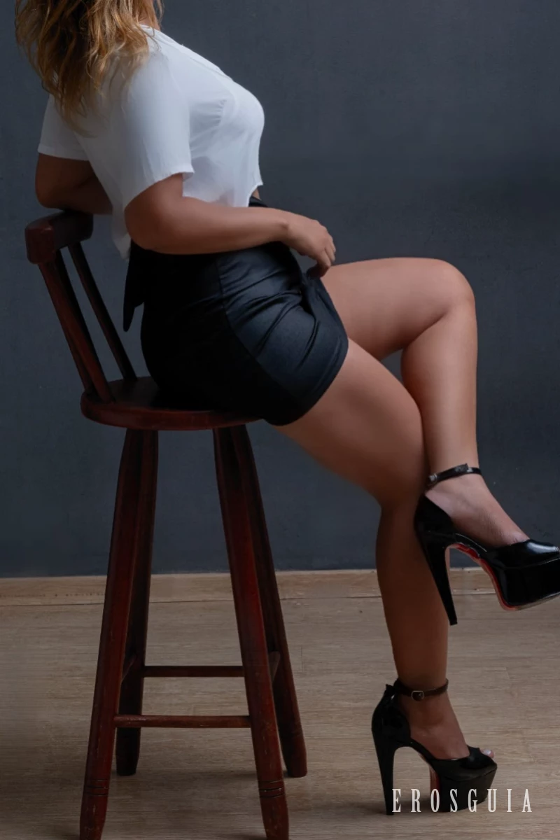 stories-slider-content