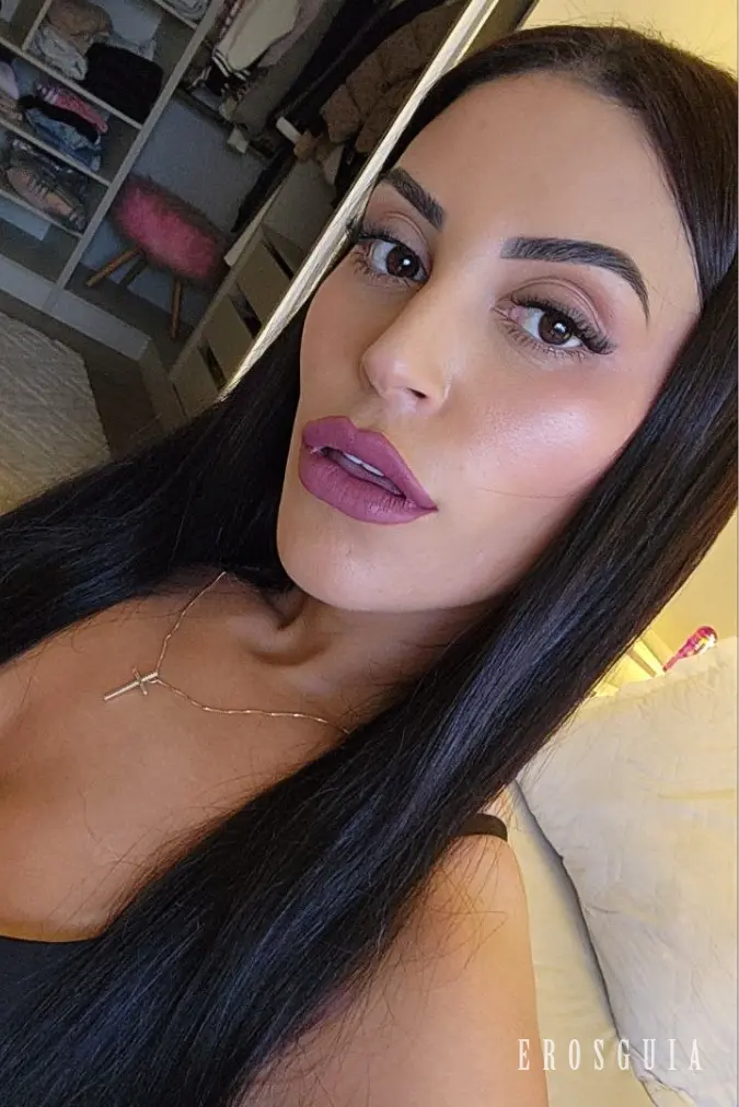 stories-slider-content