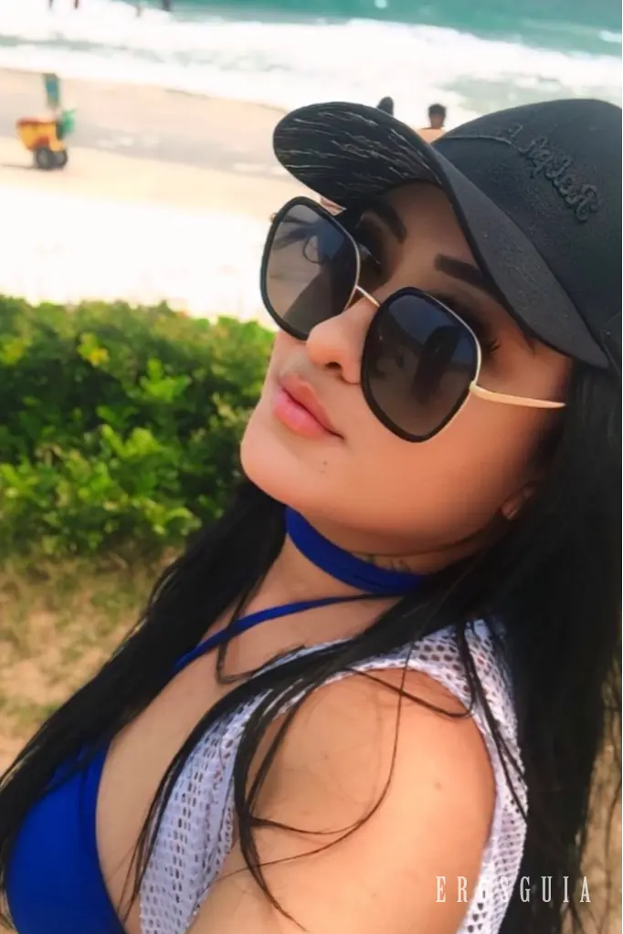 stories-slider-content