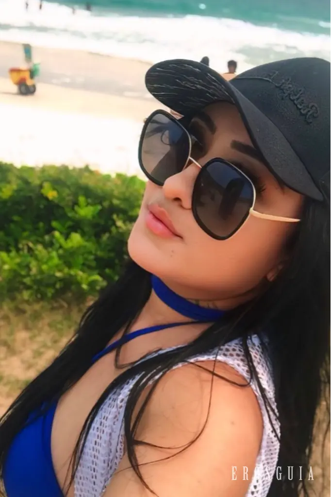 stories-slider-content