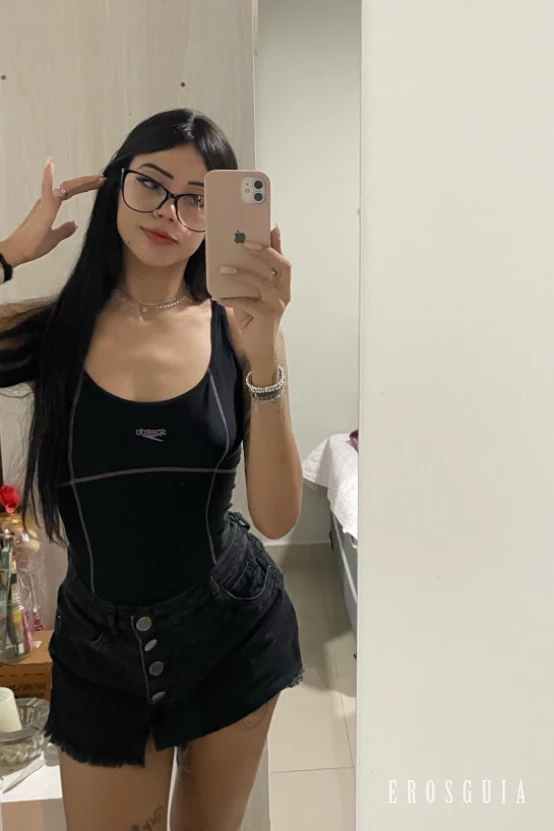 stories-slider-content