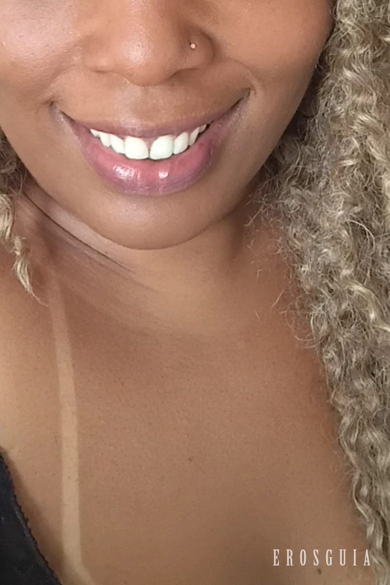 stories-slider-content