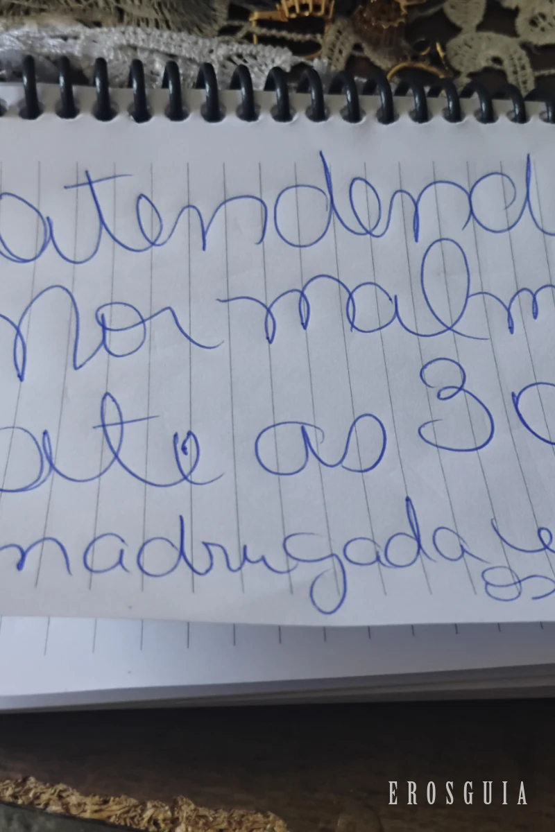 stories-slider-content