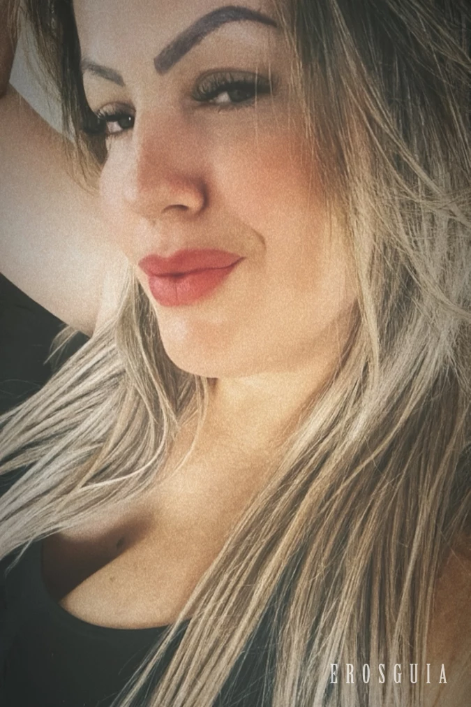 stories-slider-content