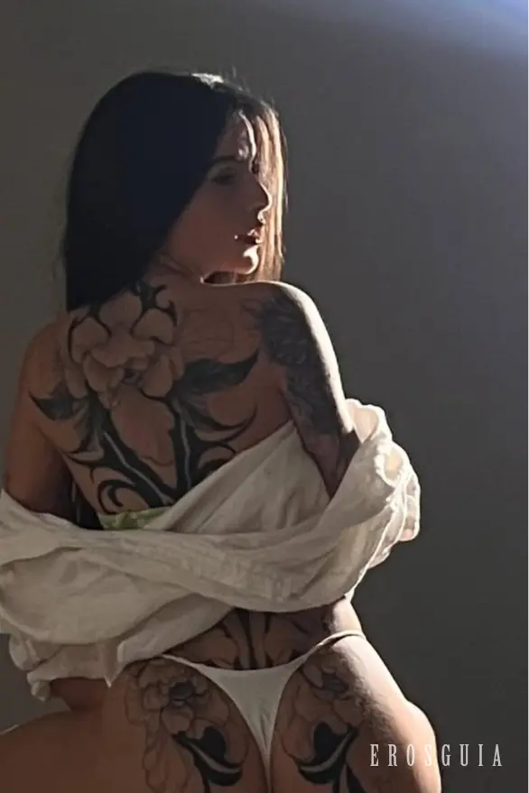 stories-slider-content