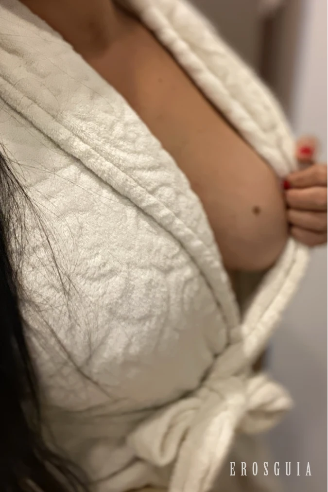 stories-slider-content