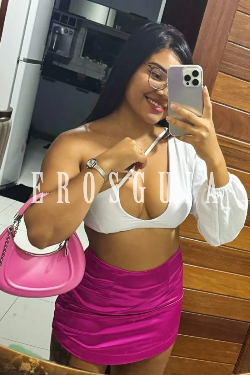 Foto do anúncio Flávia reis