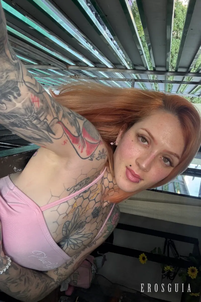 stories-slider-content