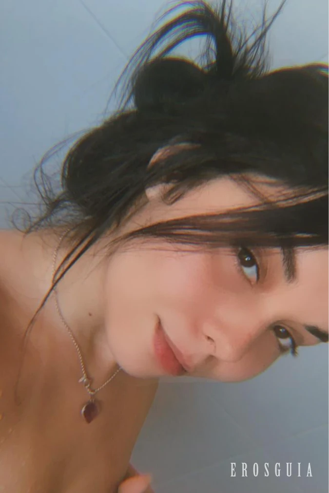 stories-slider-content