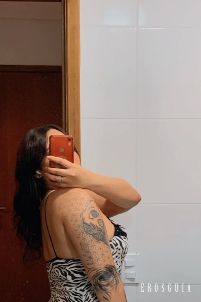 stories-slider-content