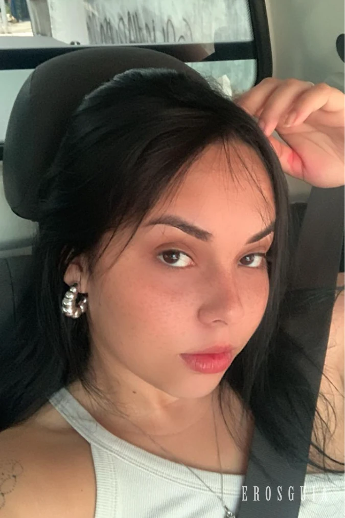 stories-slider-content