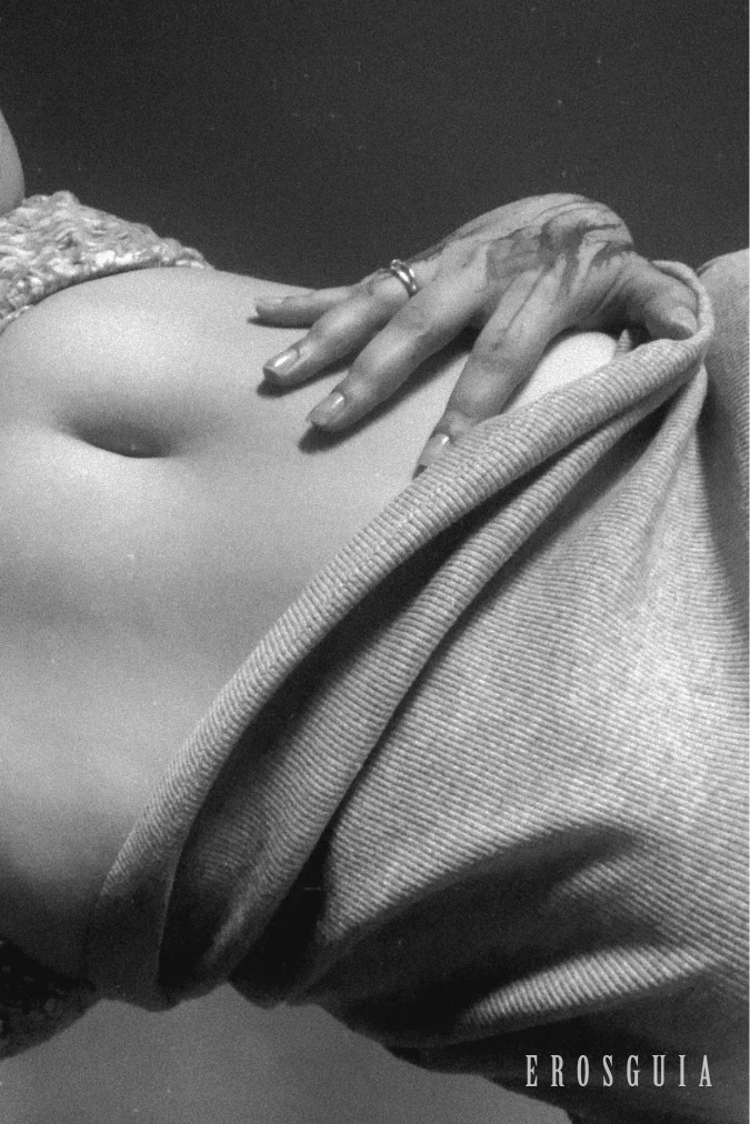 stories-slider-content