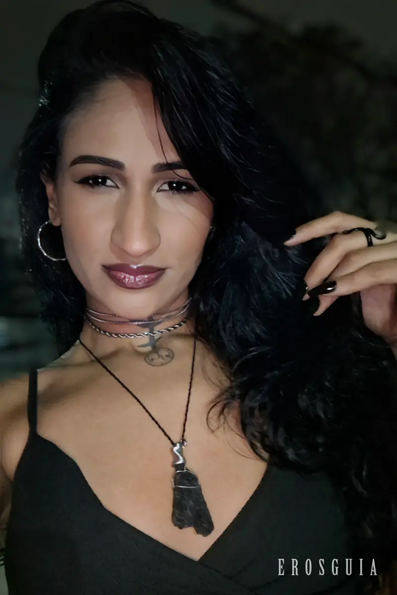 stories-slider-content