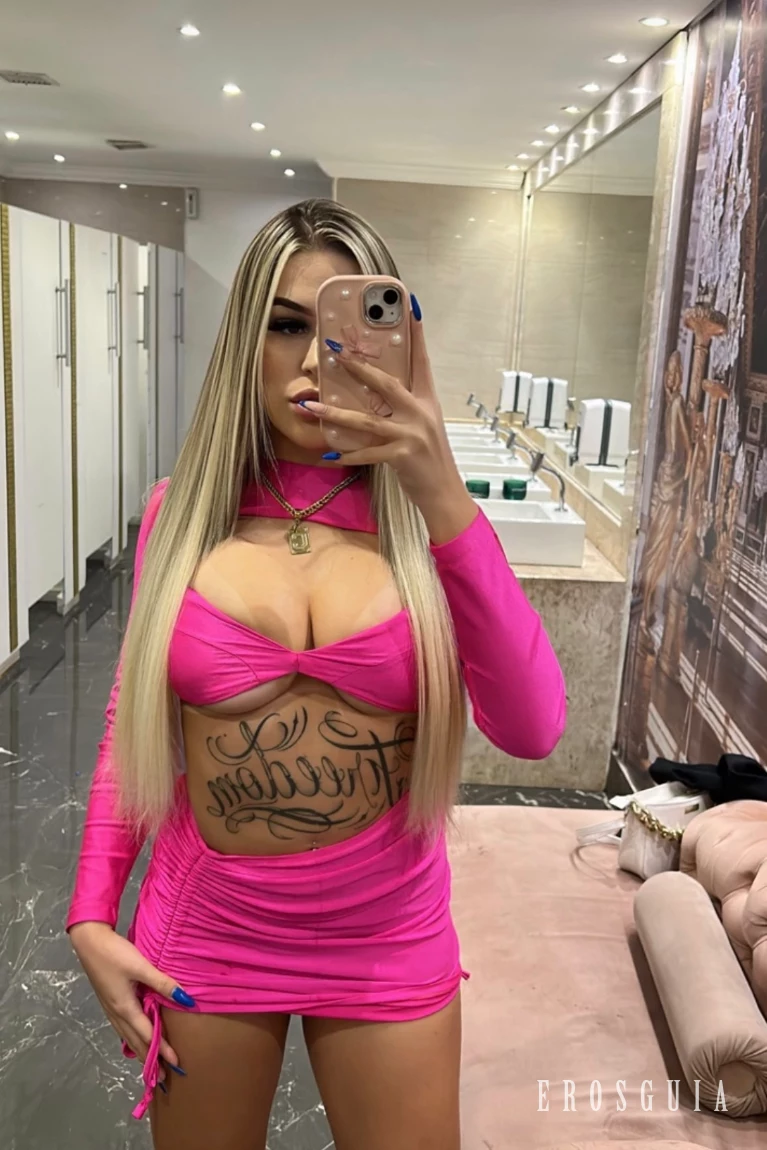 stories-slider-content