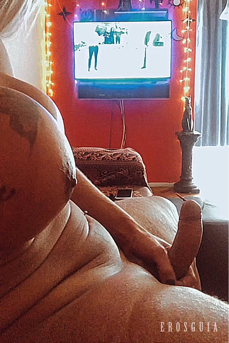 stories-slider-content