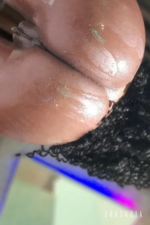 stories-slider-content