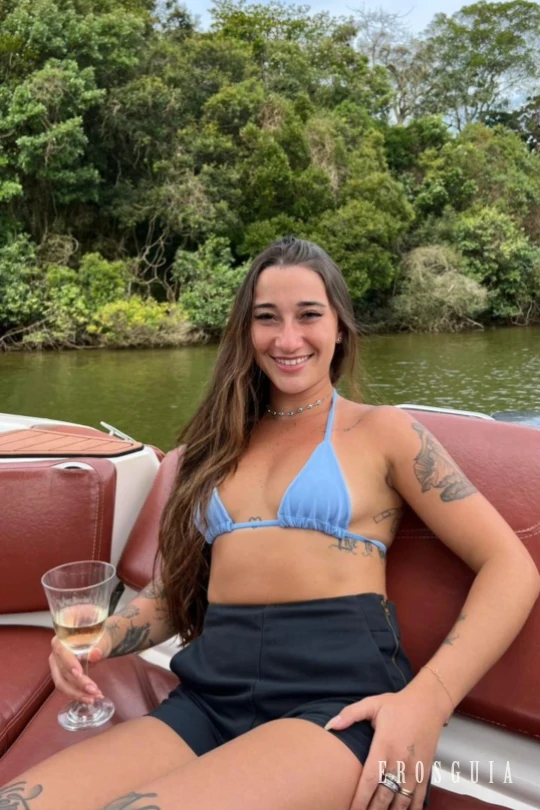 stories-slider-content