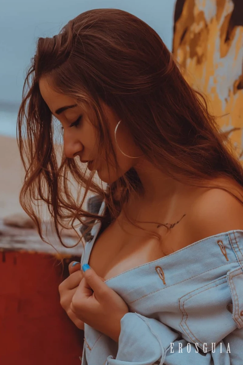 stories-slider-content