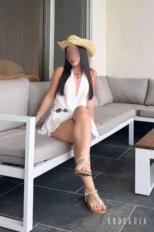 stories-slider-content