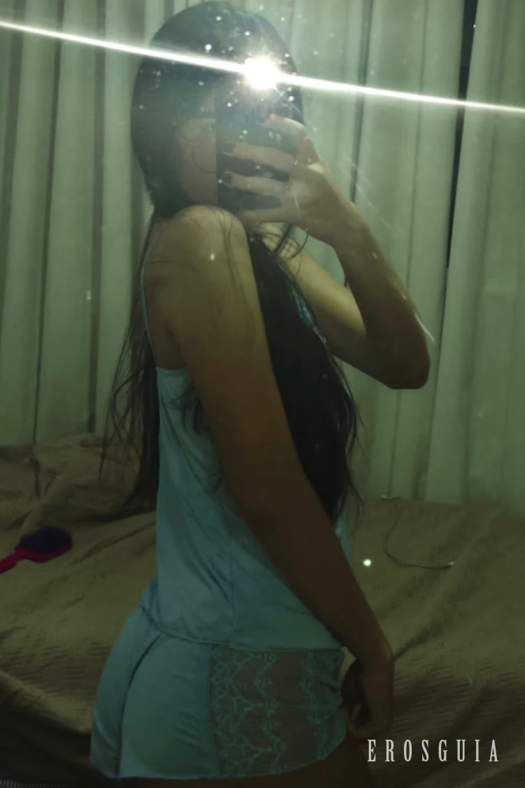 stories-slider-content