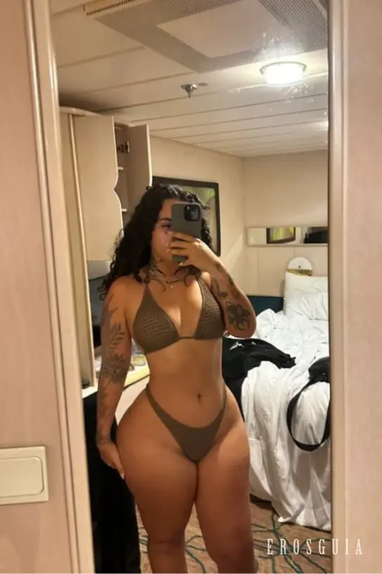 stories-slider-content