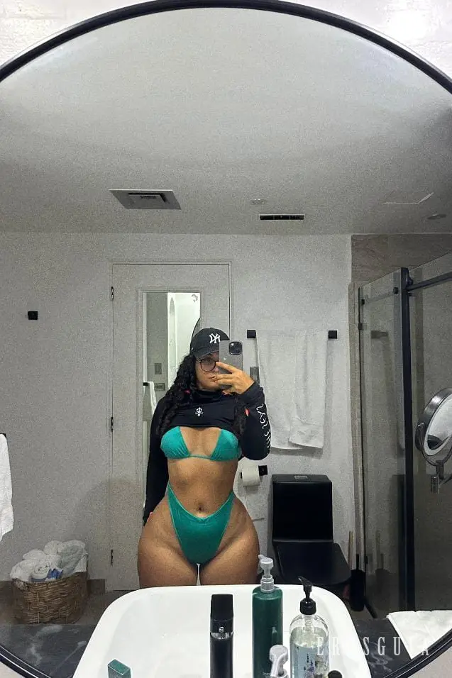 stories-slider-content