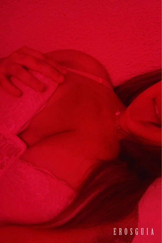 stories-slider-content