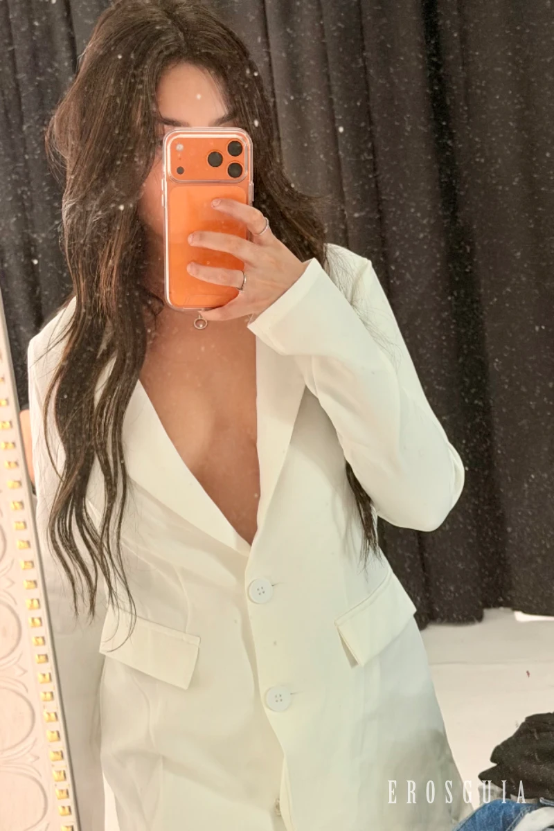 stories-slider-content