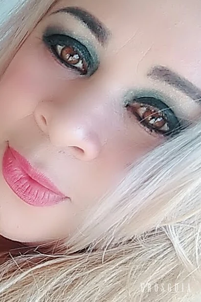 stories-slider-content