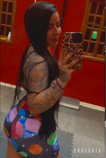 stories-slider-content