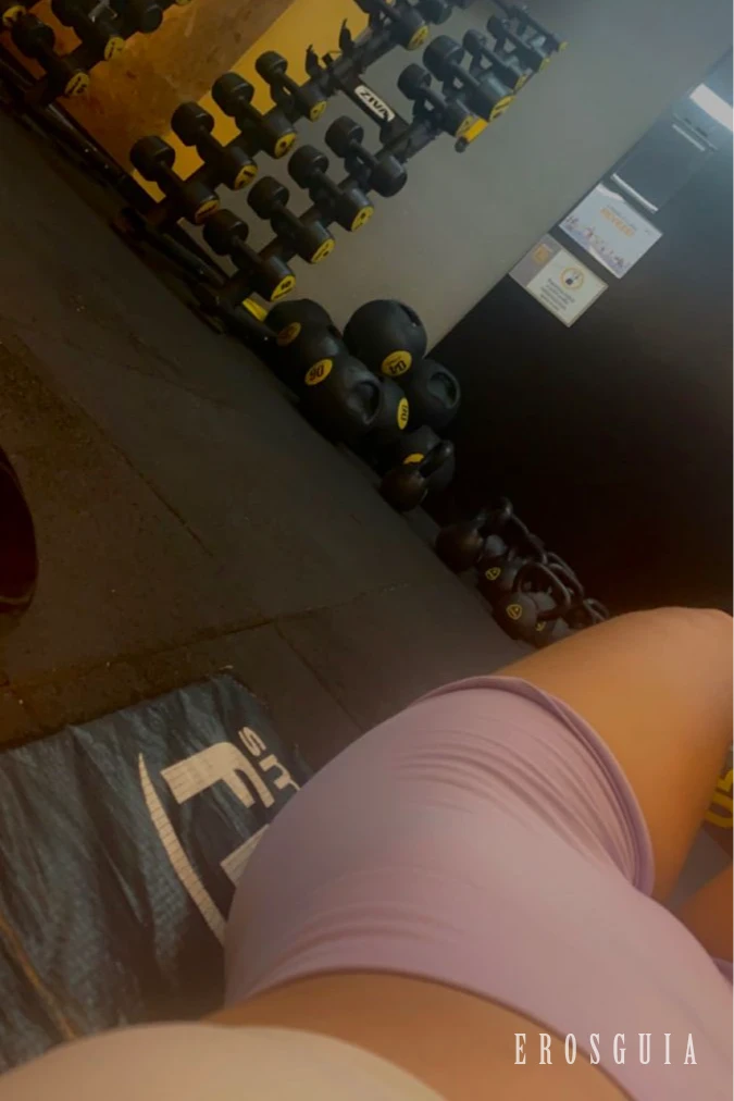 stories-slider-content