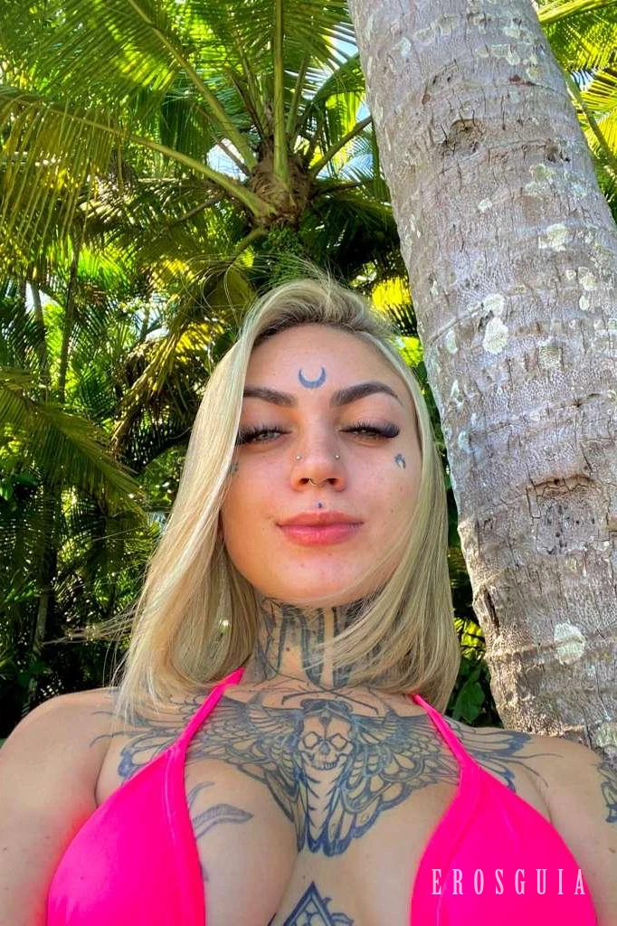 stories-slider-content