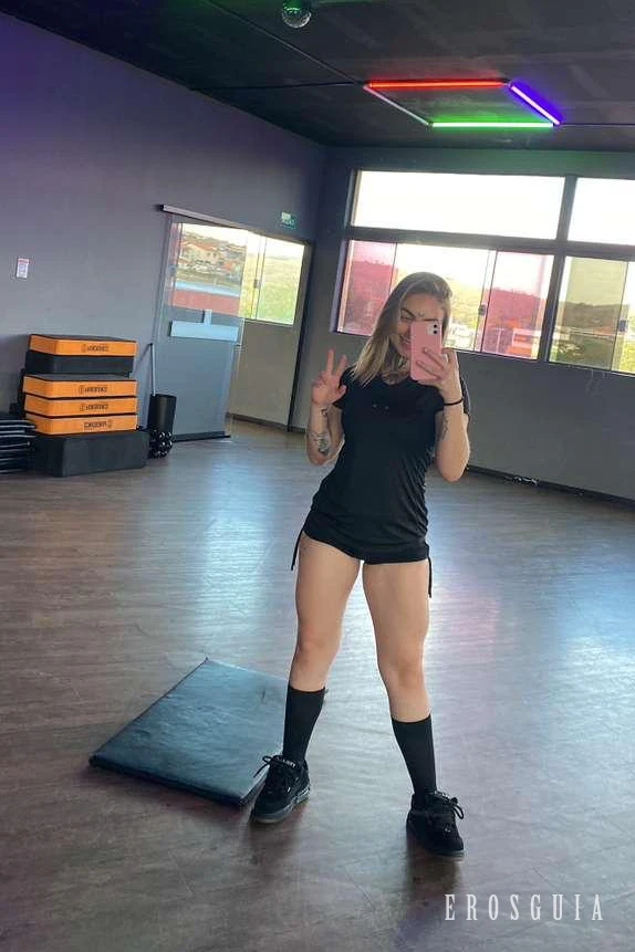 stories-slider-content