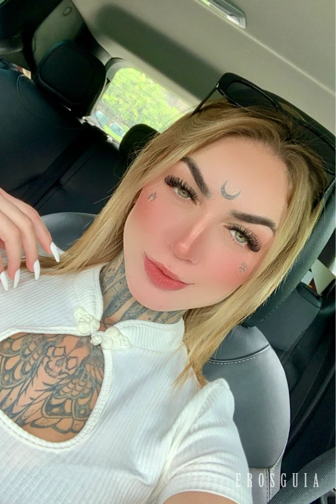 stories-slider-content