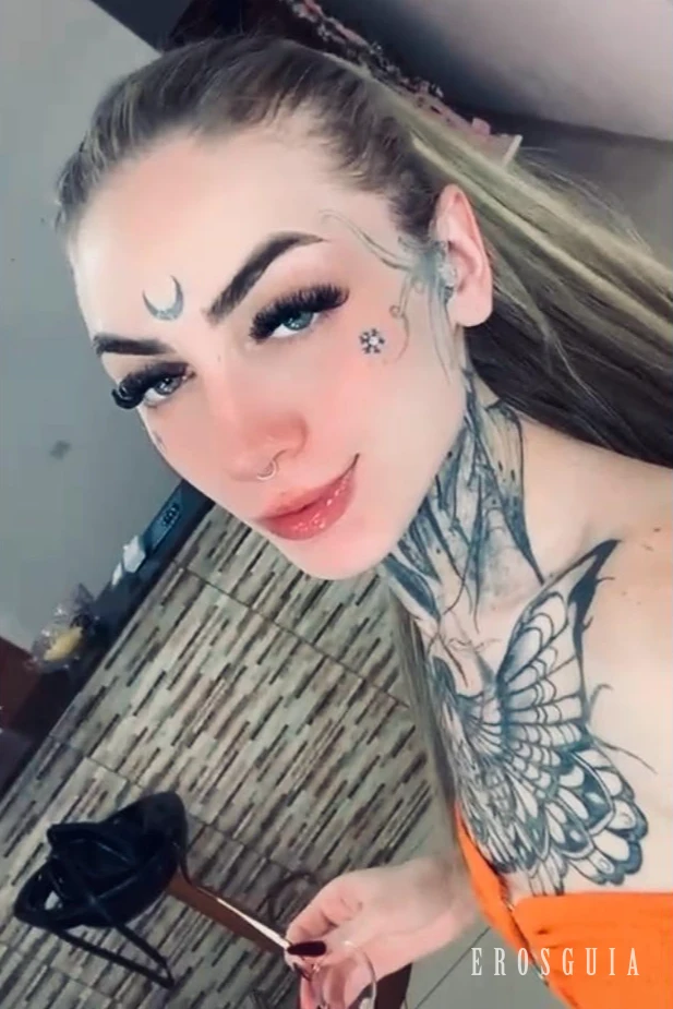 stories-slider-content