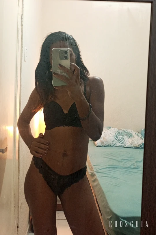 stories-slider-content