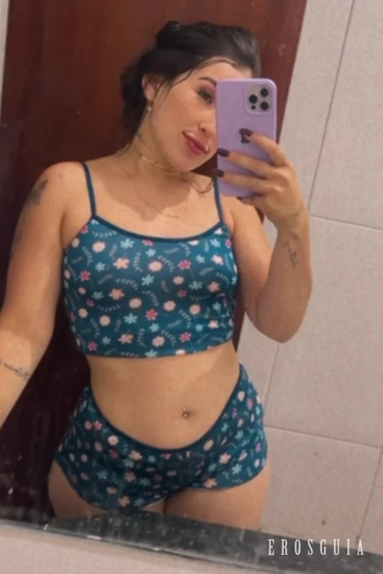 stories-slider-content