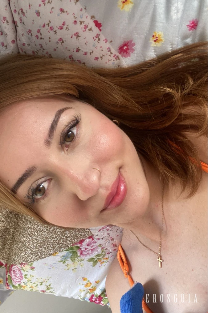 stories-slider-content