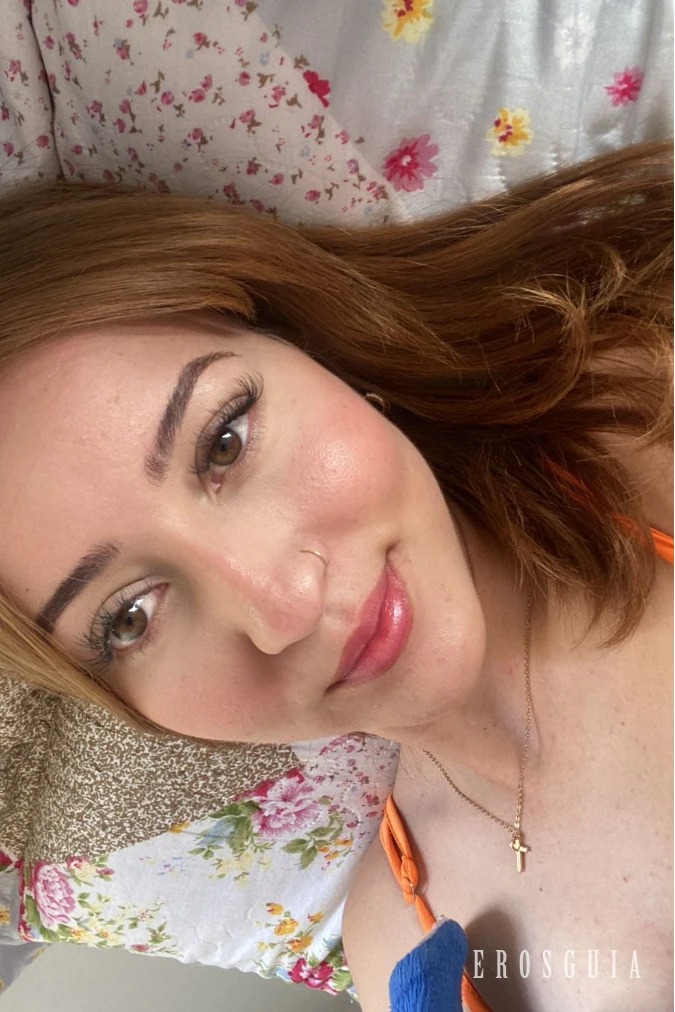 stories-slider-content