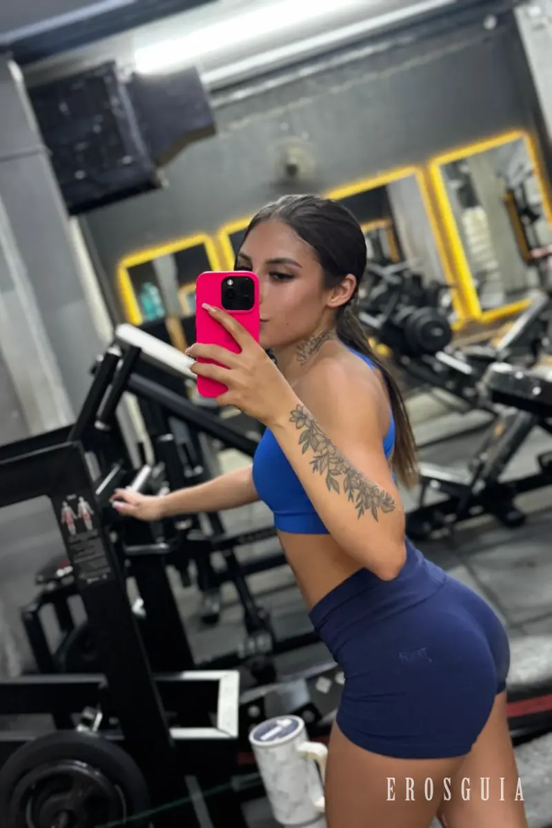 stories-slider-content