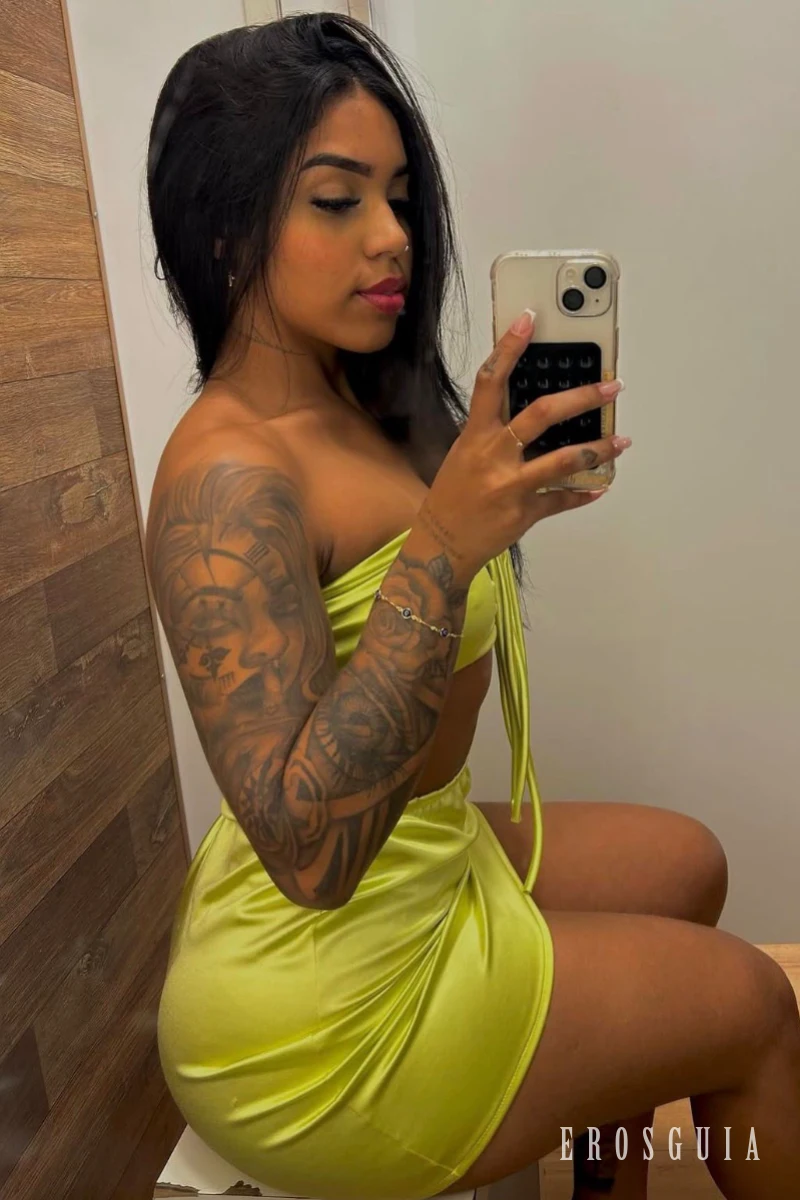 stories-slider-content