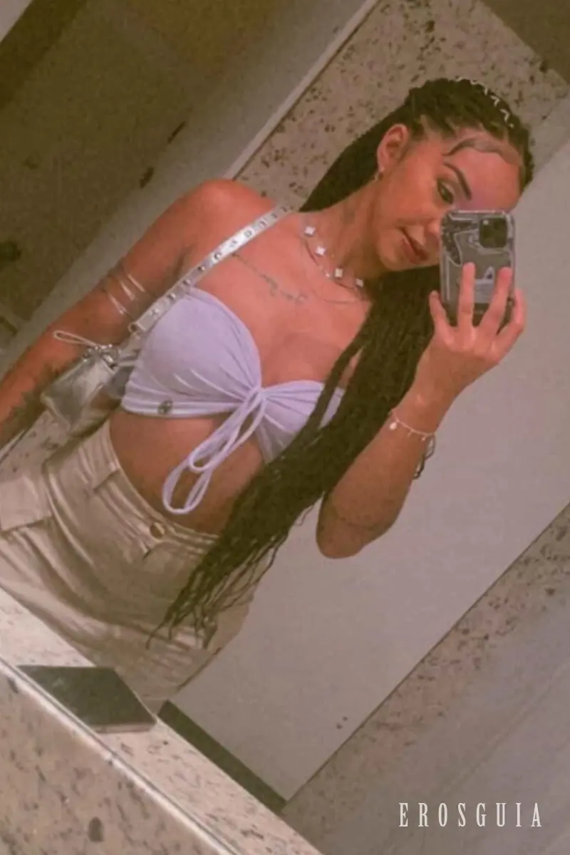 stories-slider-content