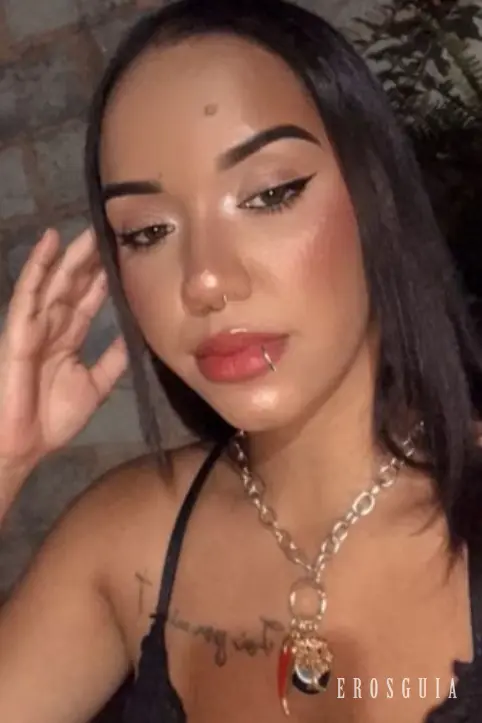 stories-slider-content