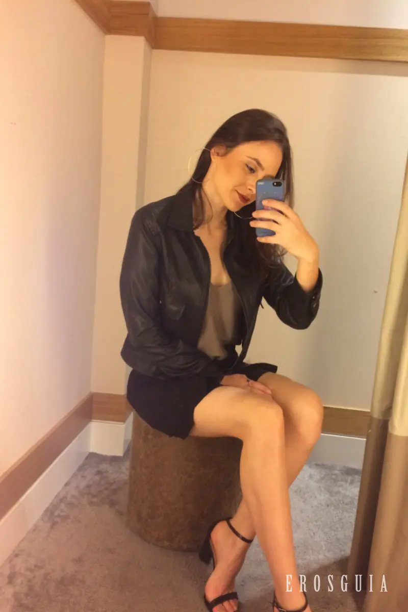 stories-slider-content