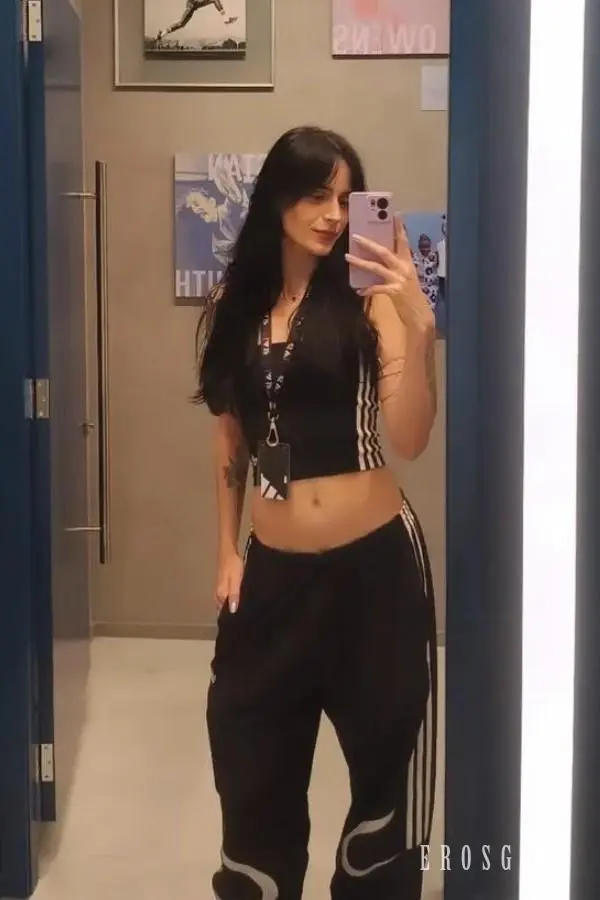 stories-slider-content