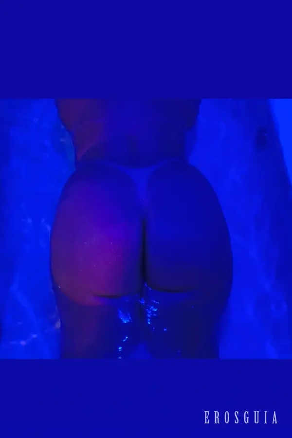 stories-slider-content