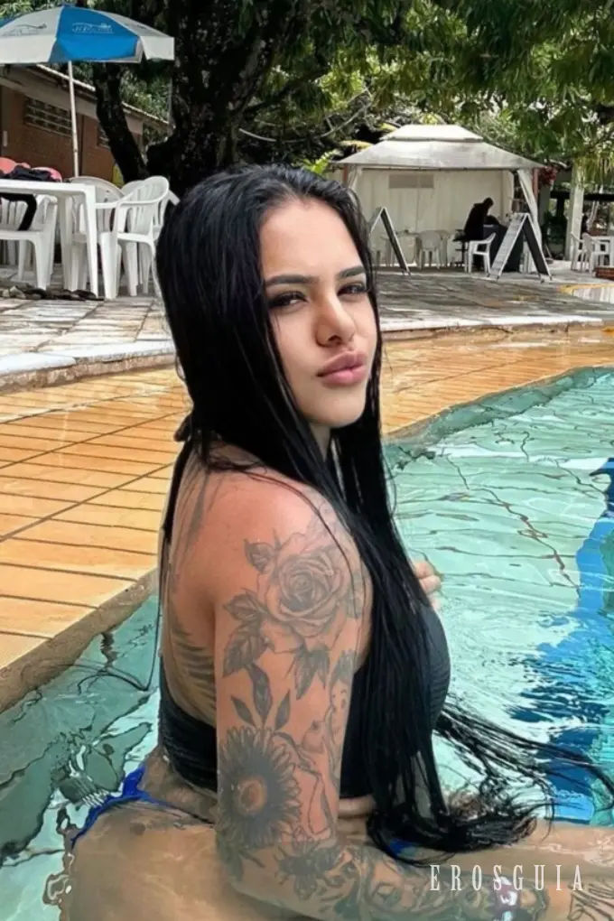 stories-slider-content