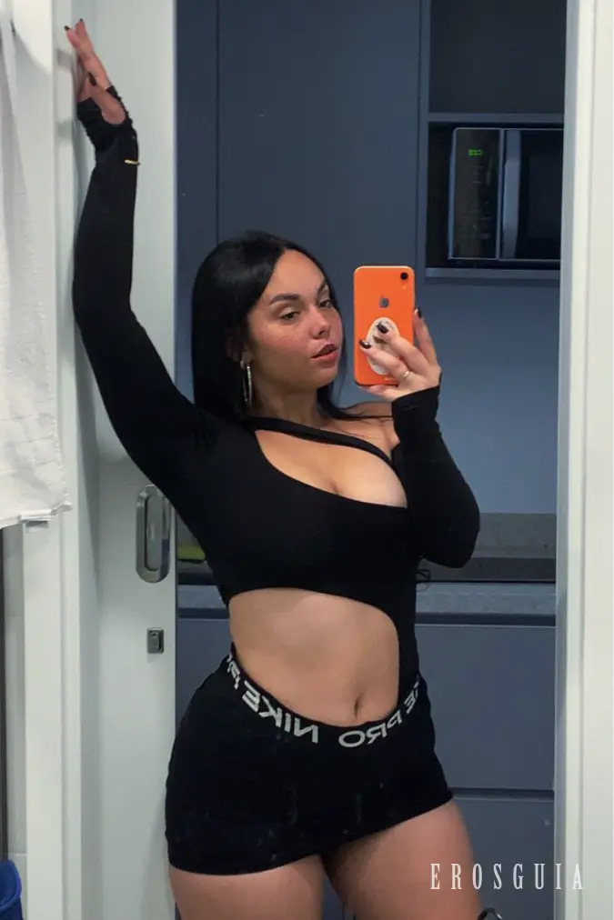 stories-slider-content