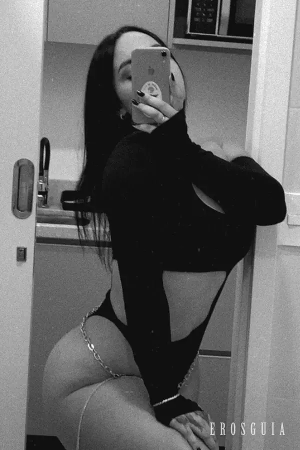 stories-slider-content