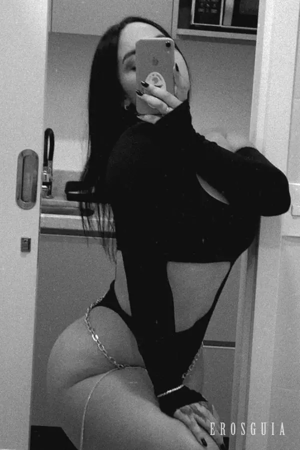 stories-slider-content